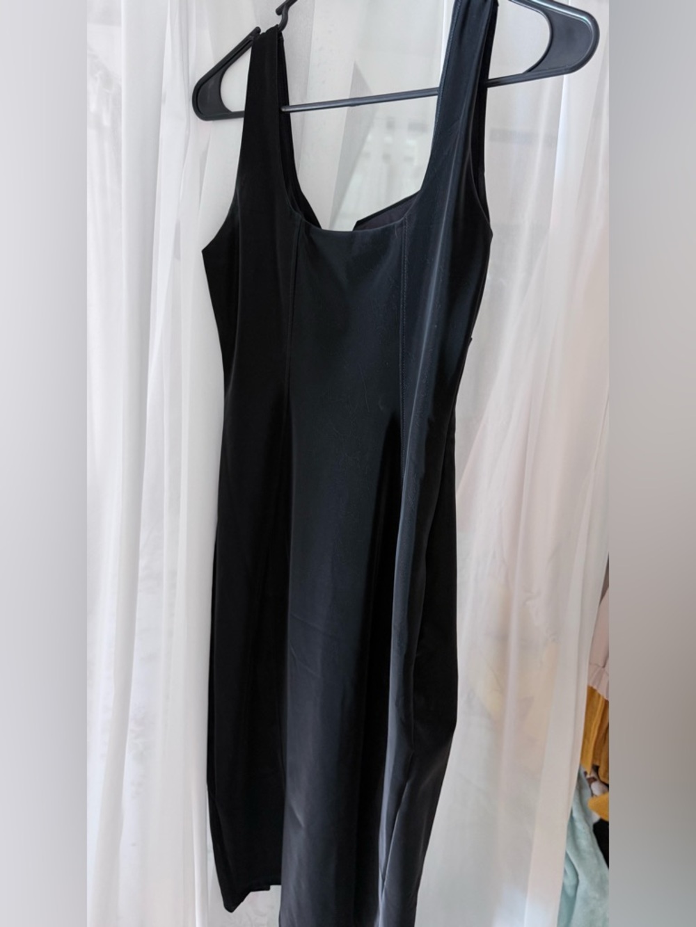 Popilush BodyCon Fully-lined Snatched Black Dress with Sculpted Bodice - Picture 3 of 8